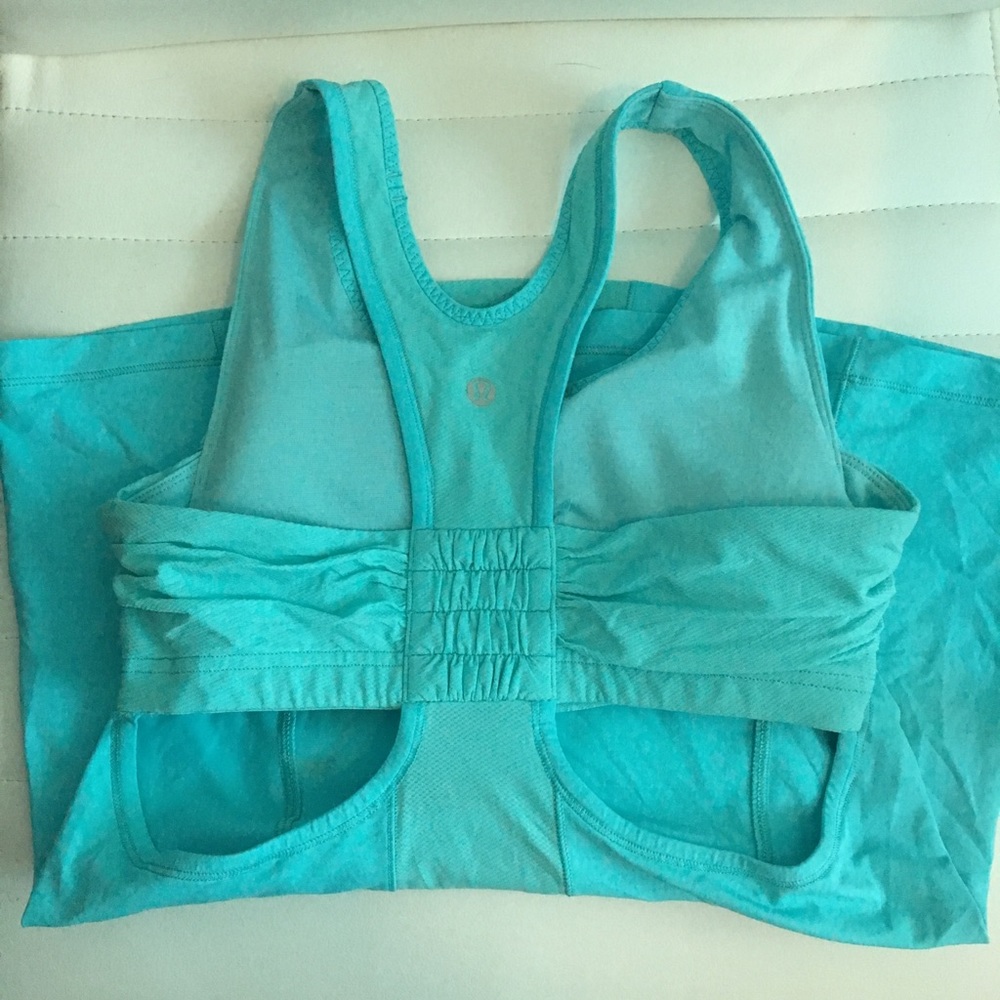 Lululemon tank